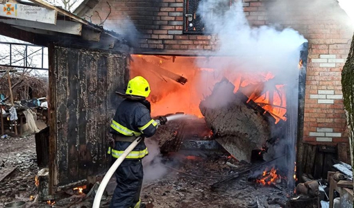 На Полтавщині горів гараж