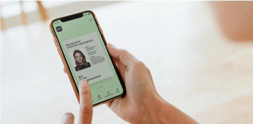 Поліціянти перевірятимуть сертифікати про вакцинацію від коронавірусу за QR-кодом