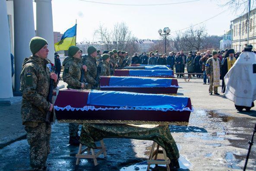 У Полтаві попрощалися з п’ятьма загиблими бійцями