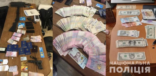 Змінили запобіжні заходи учасникам угруповання, яких обвинувачують у виготовленні та збуті психотропів у Полтаві