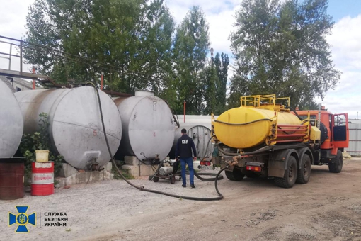 На Полтавщині викрили співробітників "Укргазвидобування", які розкрадали метанол