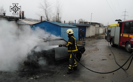 У Полтавській області горіло легкове авто