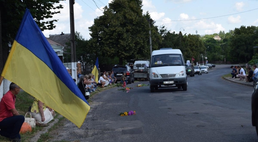 Попрощалися з бійцем Романом Паляницею, який разом з трьома військовими відбив атаку понад 30 кадирівців на українські позиції