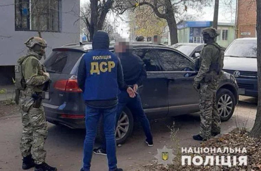 Підозрюваним у вимаганні грошей та викраденні людини суд Полтави обрав запобіжні заходи