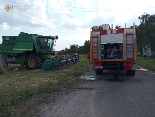 На Полтавщині горів комбайн