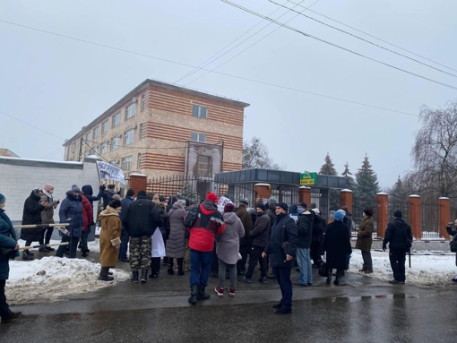 Під "Полтавагазом" влаштували мітинг проти підвищення тарифів