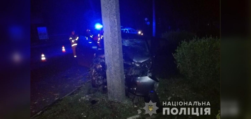 У Полтаві нетверезий водій в'їхав в стовп та загинув.ОНОВЛЕНО.