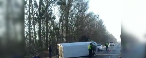 Поблизу Полтави перекинувся мікроавтобус