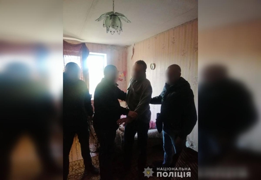 На Полтавщині затримали чоловіка, який до смерті забив співмешканку та переховувався від поліціянтів