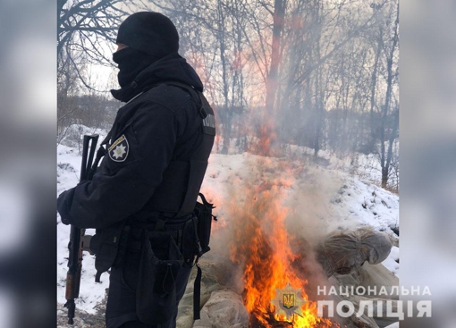 Поліція Полтавщини знищила наркотики вилучені з незаконного обігу. ФОТО