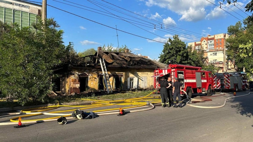 У Полтаві біля млинзаводу горів будинок