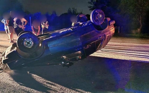 У Полтавському районі п'яний водій керував автівкою та перекинув її