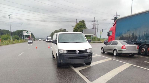 У Полтаві автівка збила жінку, яка переходила дорогу