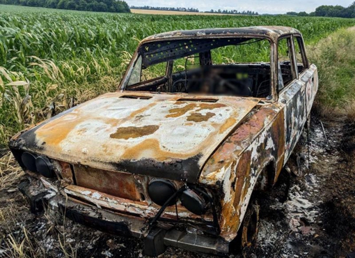 На Полтавщині у згорілому автомобілі знайшли тіло чоловіка