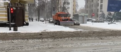 Перелік телефонів, куди можна звернутися у Полтаві у разі нерозчищених вулиць