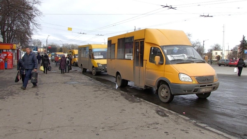 Водій полтавської маршрутки, оштрафований на 17 000 грн за порушення карантину, виграв апеляцію